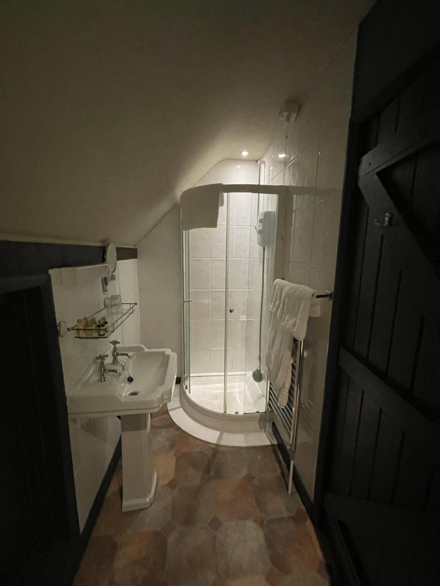 The Plume Of Feathers Farnham  Chambre photo
